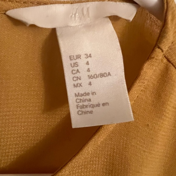 Dress - Picture 2 of 3